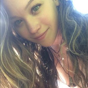 Meet your Posher, Olivia